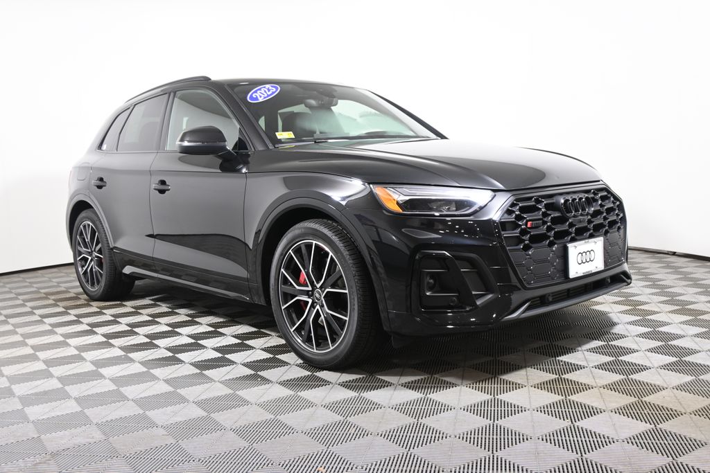 Thumbnail: 2023 Audi SQ5 - 9