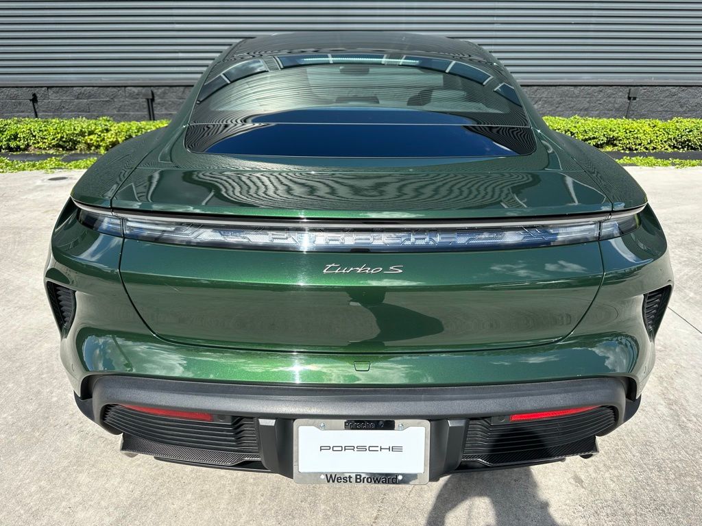 Thumbnail: 2025 Porsche Taycan - 12