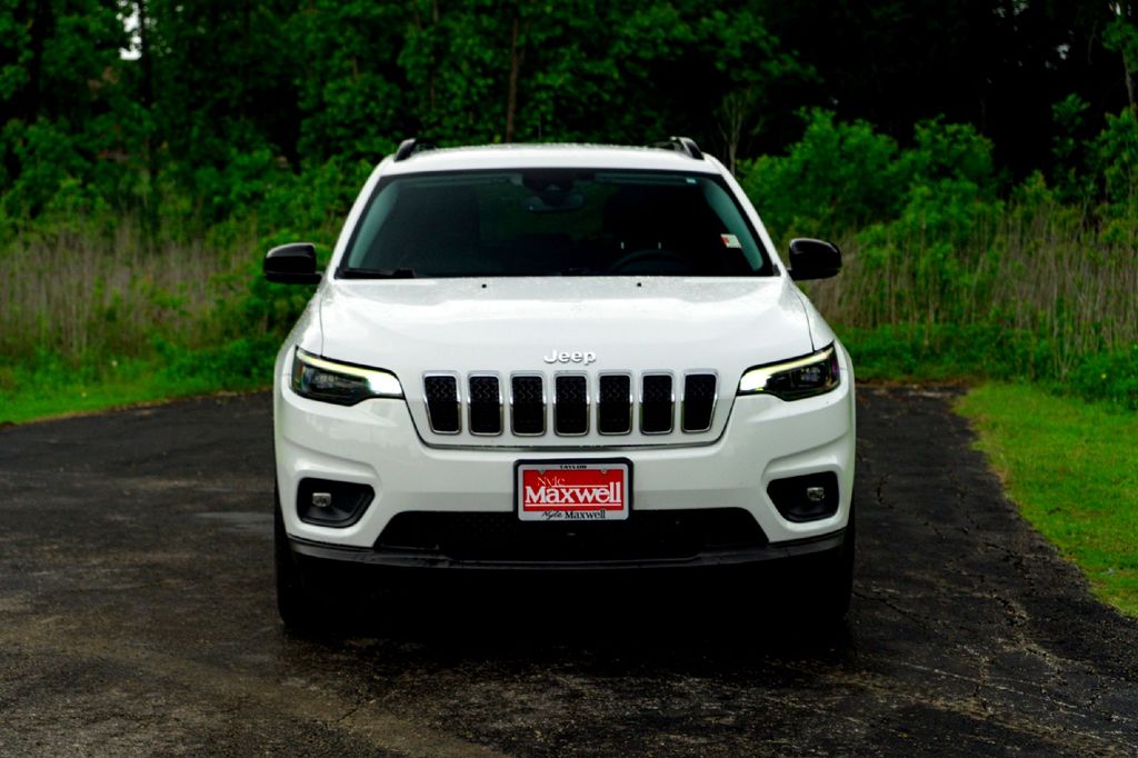 Used Car 2022 Jeep Cherokee  Latitude Lux For Sale Under $25,000 In Taylor, Texas