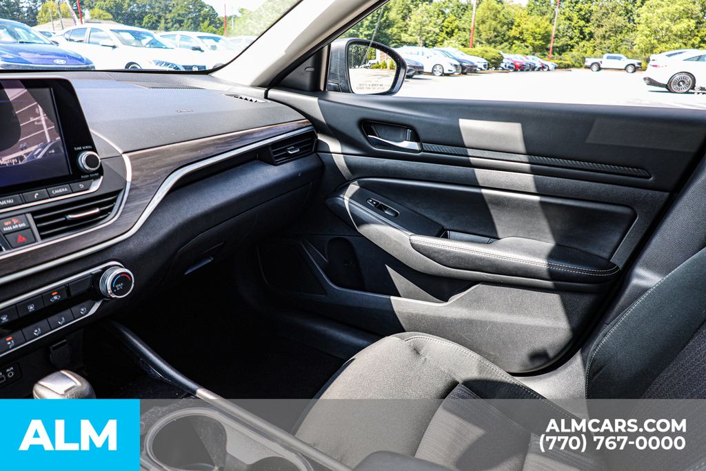Used 2024 Gray Nissan 2.5 SV image 41