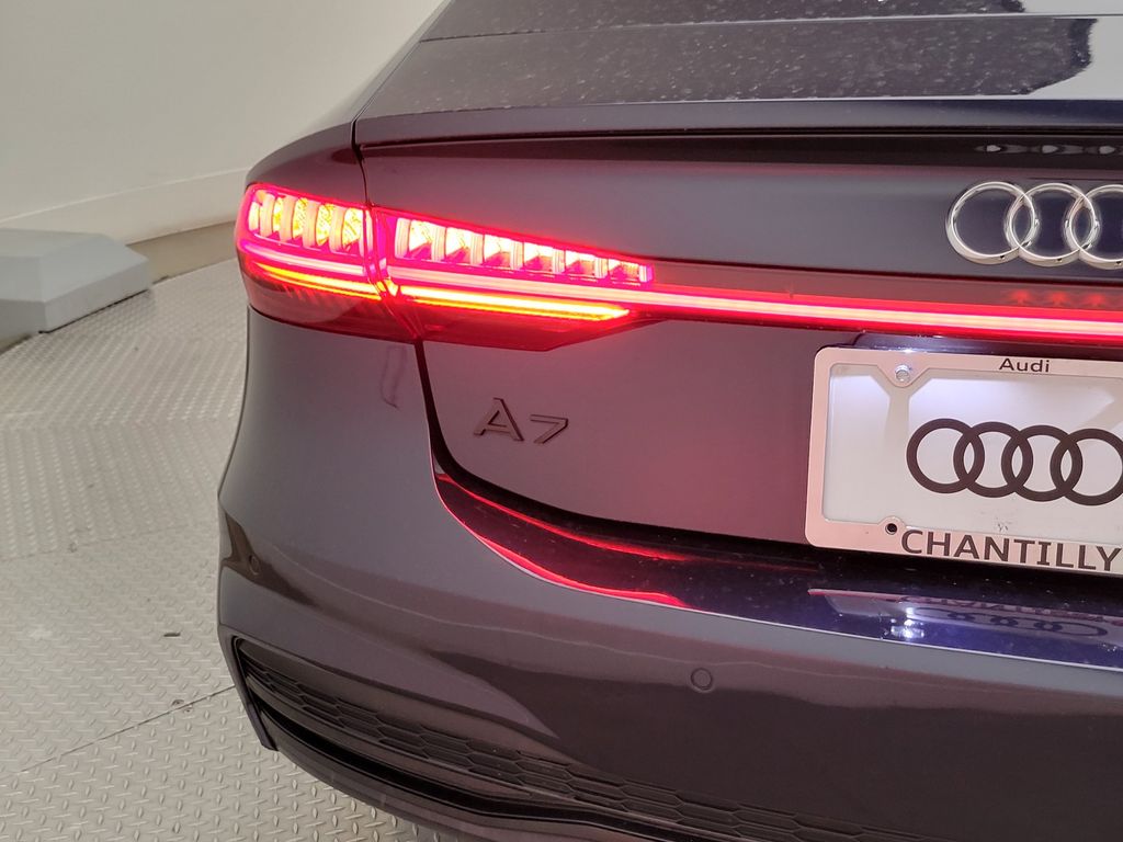 Thumbnail: 2021 Audi A7 - 8