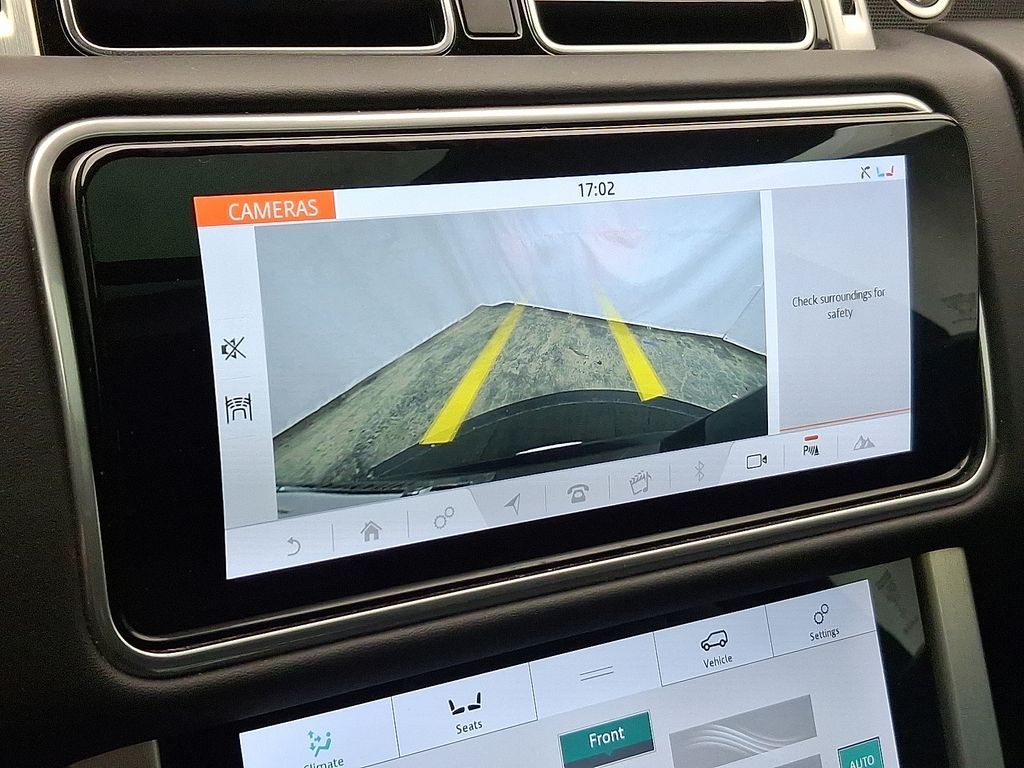 Thumbnail: 2022 Land Rover Range Rover - 20