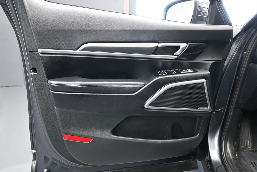 Used 2022 Gravity Gray Kia LX image 25