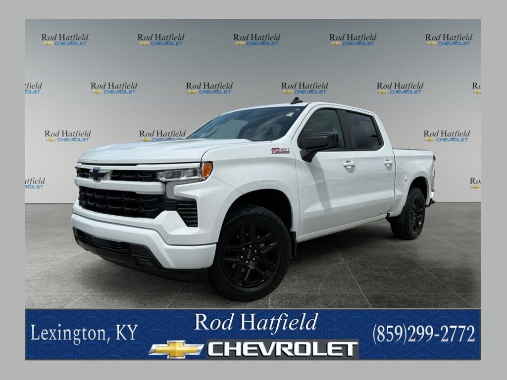 Summit White 2022 Chevrolet Silverado 1500 Pickup Truck Four-Wheel Drive Automatic