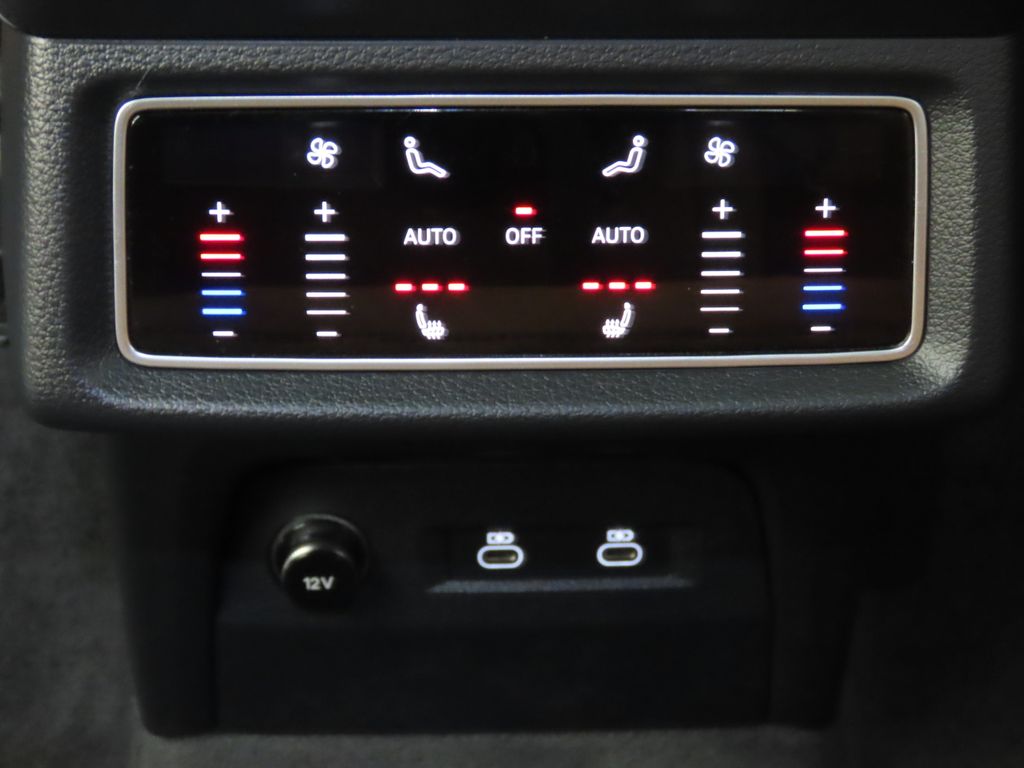 Thumbnail: 2024 Audi Q8 e-tron - 25