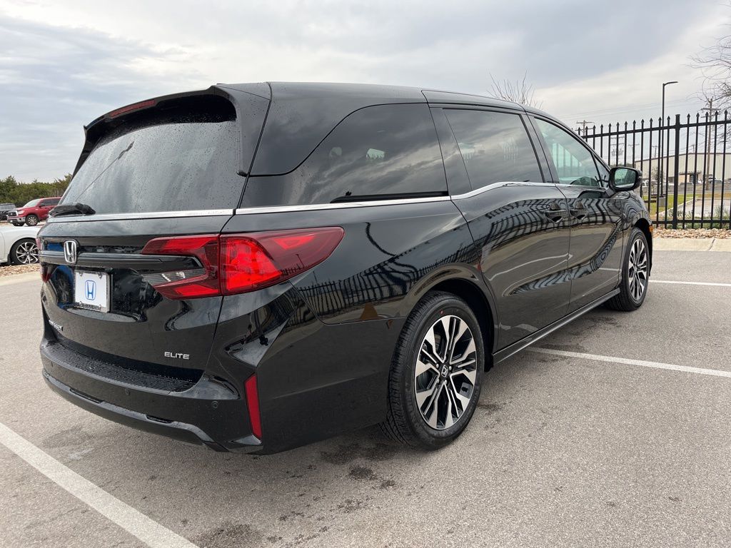 Thumbnail: 2026 Honda Odyssey - 3