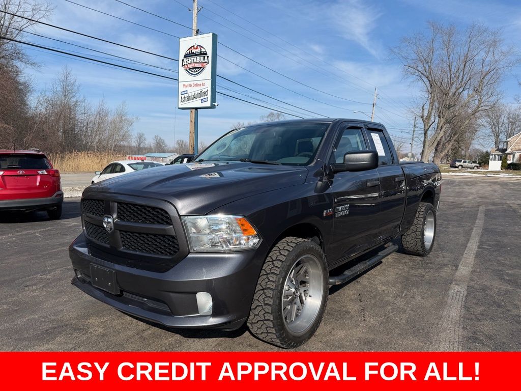 2016 RAM 1500 Express Quad Cab 4WD