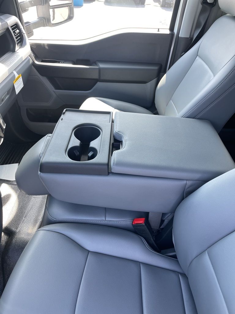 2026 Ford F-450 Chassis XL