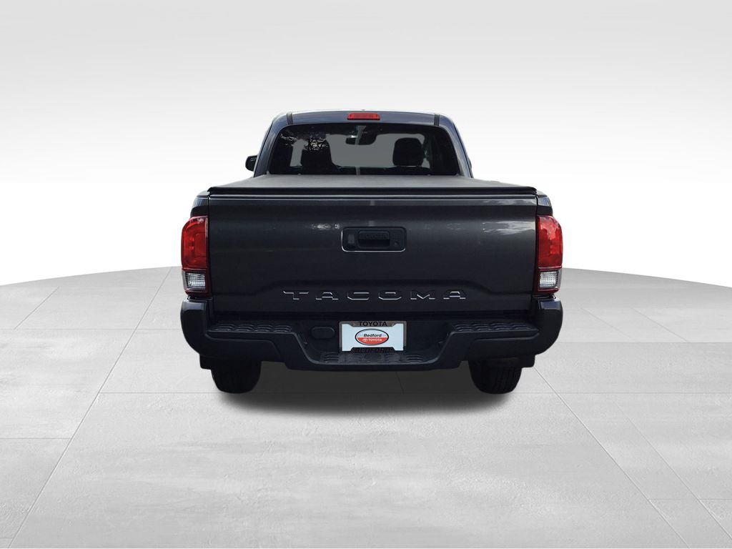Thumbnail: 2019 Toyota Tacoma - 4