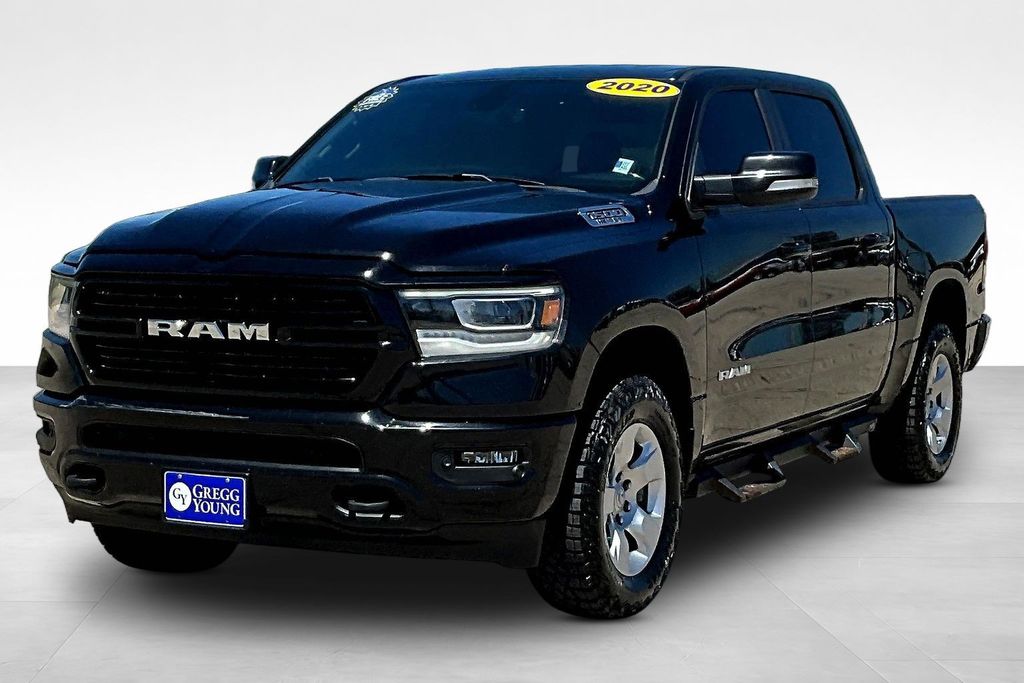 Diamond Black Crystal Pearlcoat 2020 RAM 1500 Big Horn Crew Cab 4WD Pickup Truck Four-Wheel Drive 8-Speed Automatic