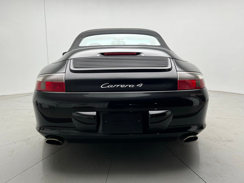 Thumbnail: 2003 Porsche 911 - 26