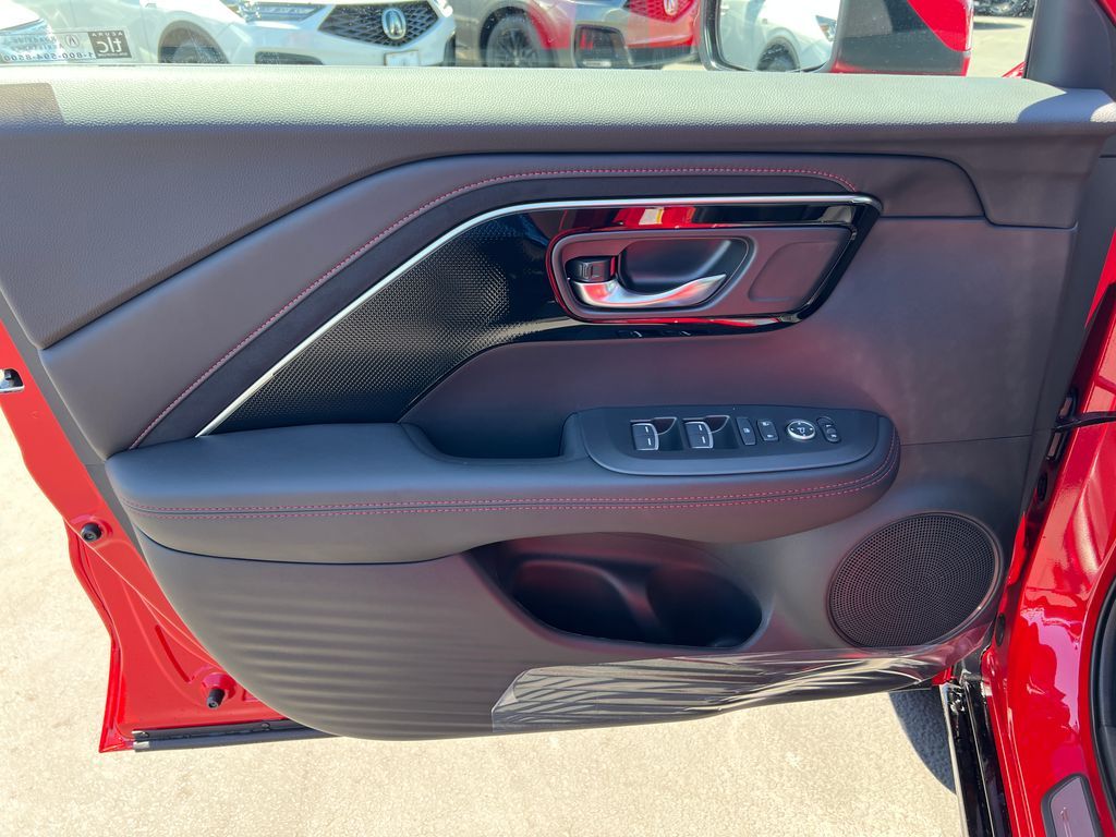 Thumbnail: 2025 Acura ADX - 11