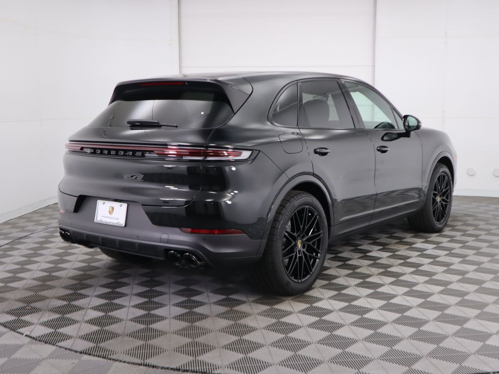 2024 Porsche Cayenne  5