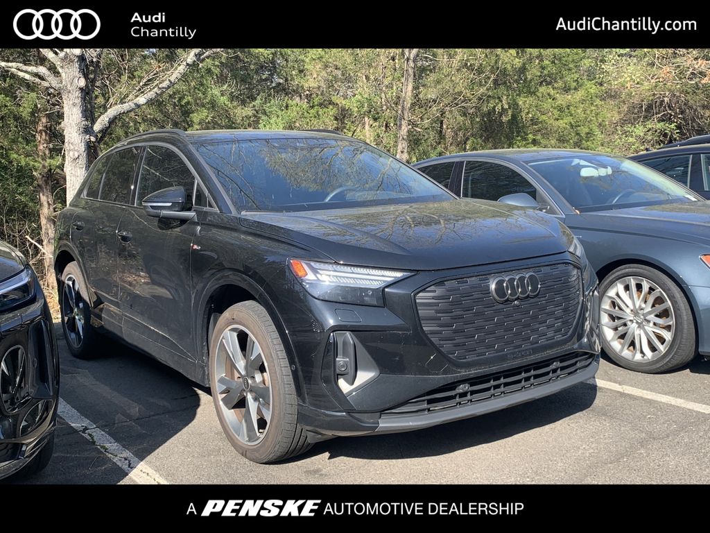 Thumbnail: 2023 Audi Q4 e-tron - 1