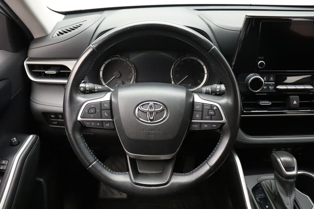 2023 Toyota Highlander L 23