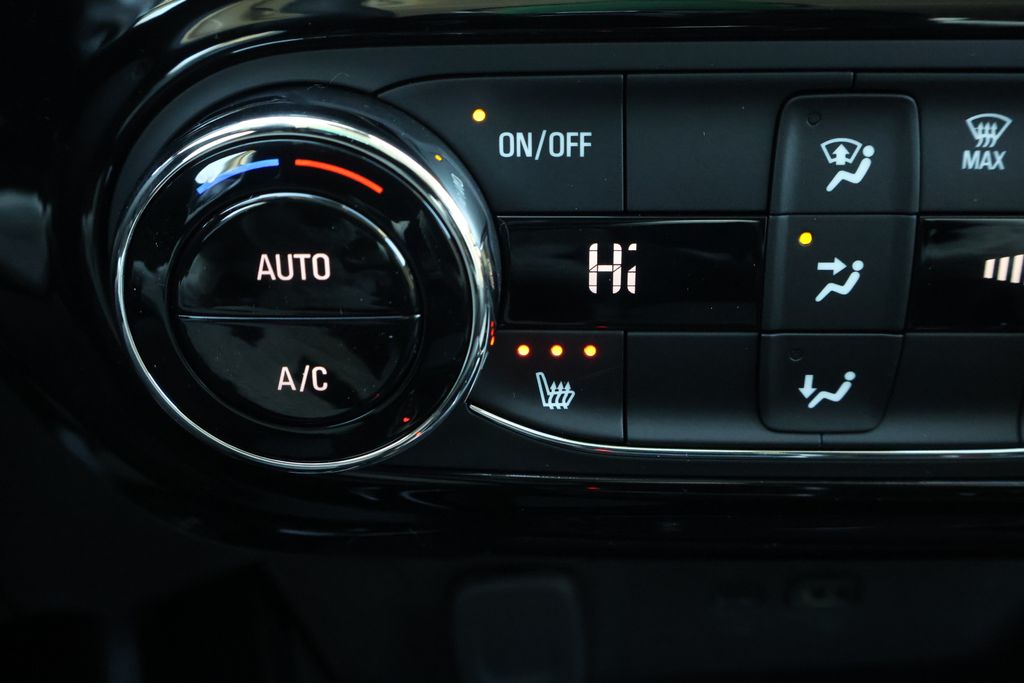 Thumbnail: 2026 Chevrolet Trax - 28