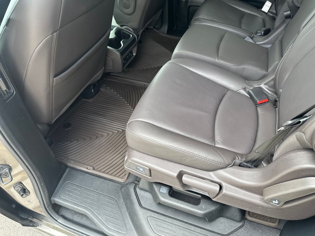 Used Car 2020 Honda Odyssey  Elite For Sale Under $30,000 In Austin, Texas