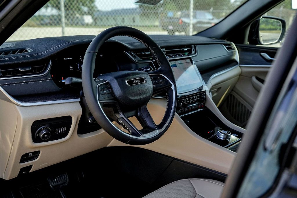 New Car 2025 Jeep Grand Cherokee  Limited For Sale Under $50,000 In Taylor, Texas