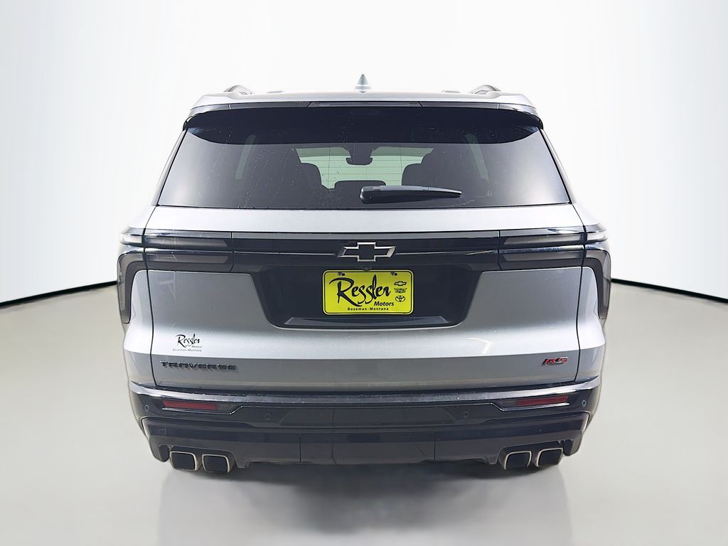 Used 2024 Chevrolet Traverse SUV