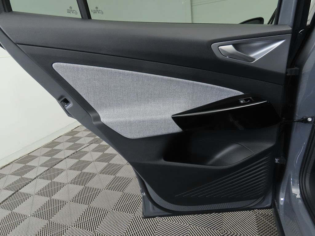 Thumbnail: 2025 Volkswagen ID.4 - 27