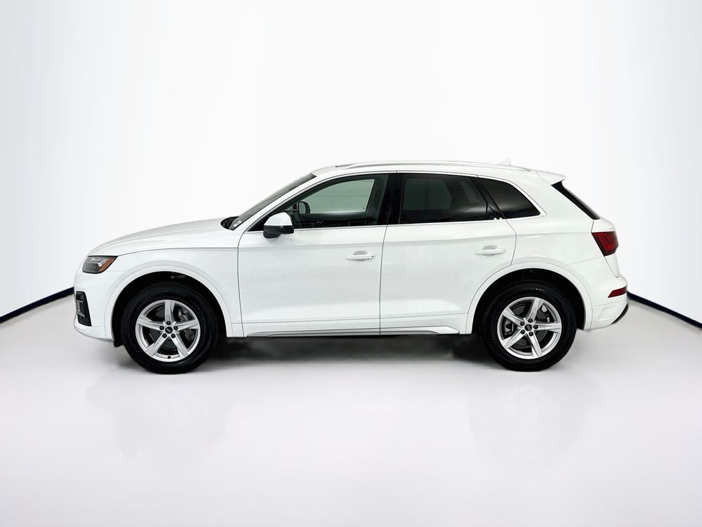 Thumbnail: 2023 Audi Q5 - 8