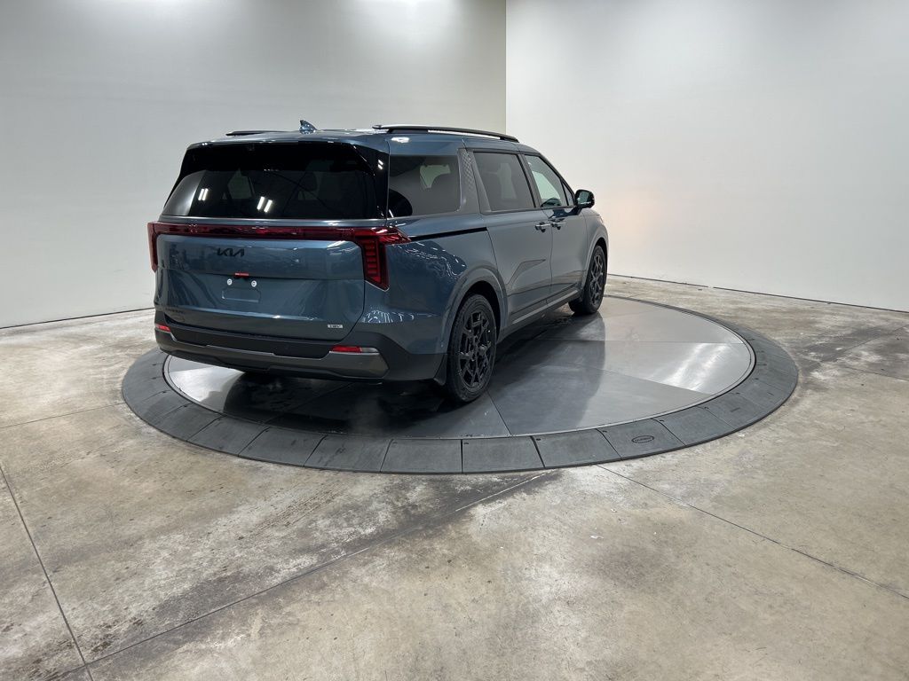 new 2026 Kia Carnival Hybrid car, priced at $53,025