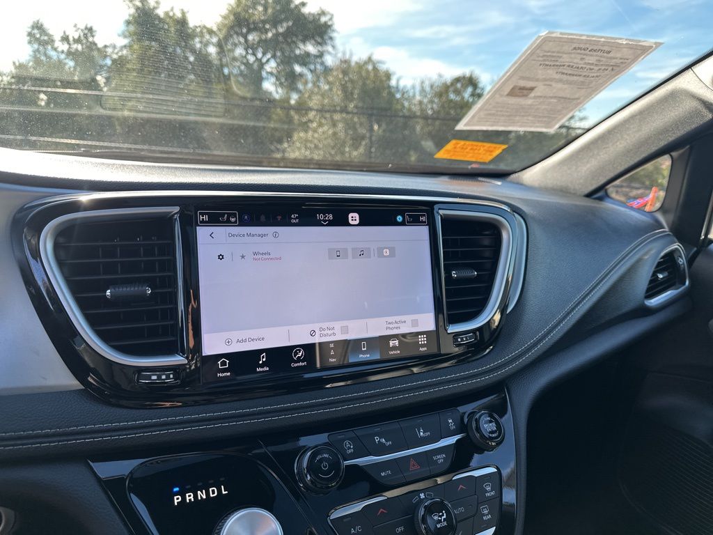 Used Car 2025 Chrysler Pacifica  Limited For Sale Under $40,000 In Austin, Texas