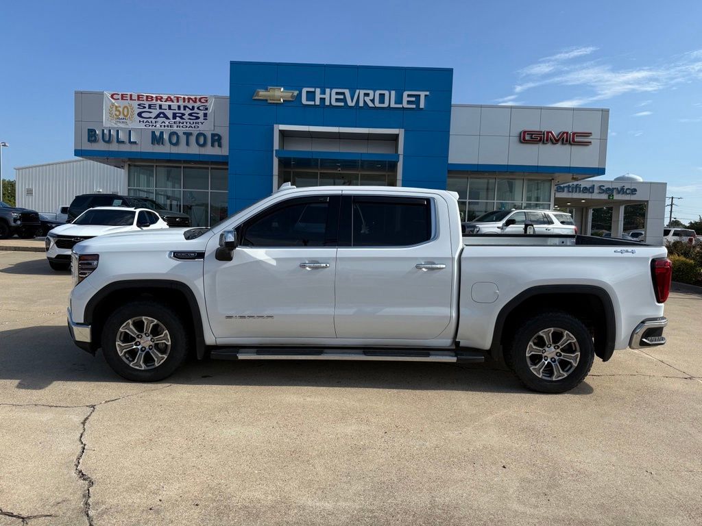 2022 GMC Sierra 1500 SLT Crew Cab 4WD