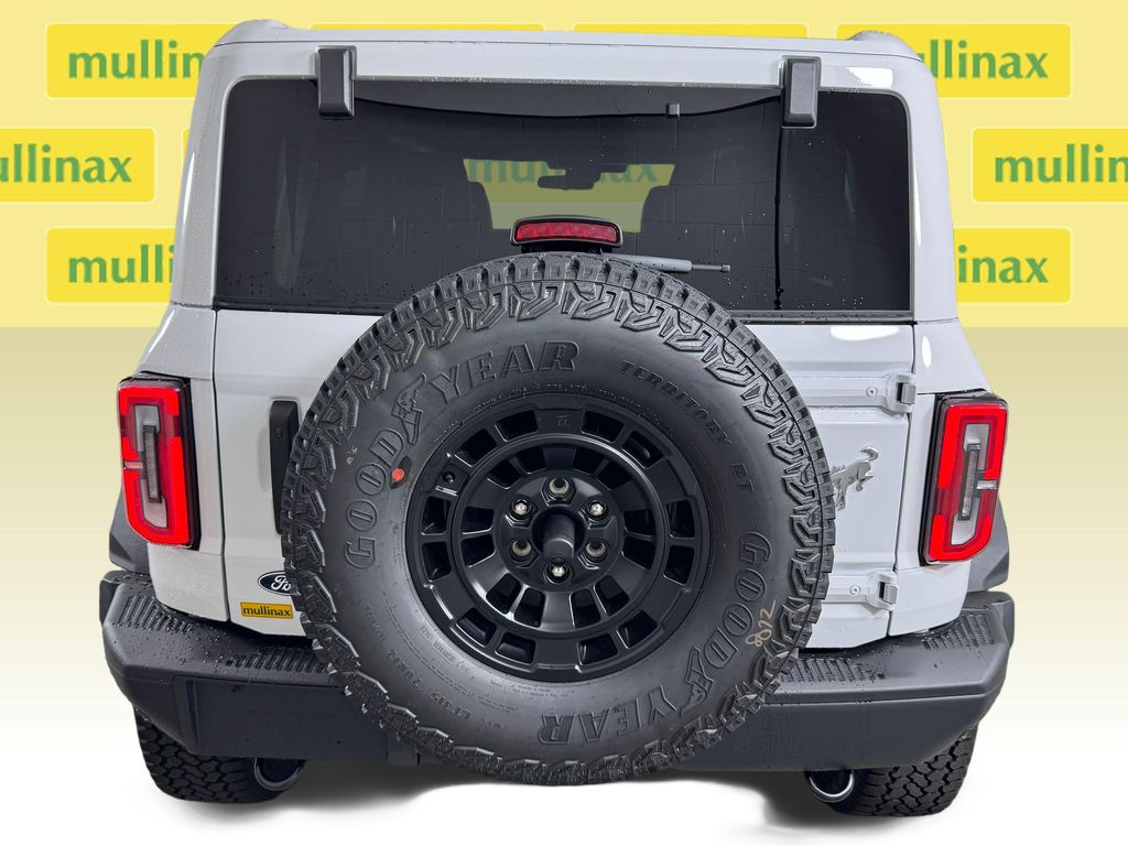 New 2026 White Ford Badlands image 17