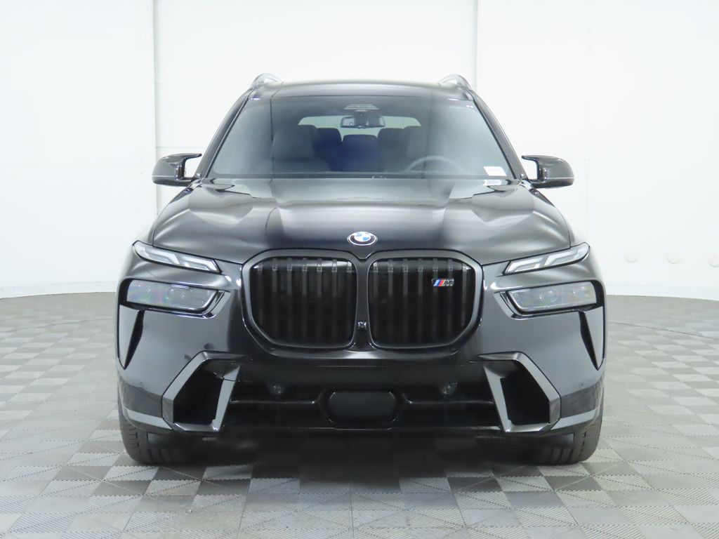 2025 BMW X7 M60i 2