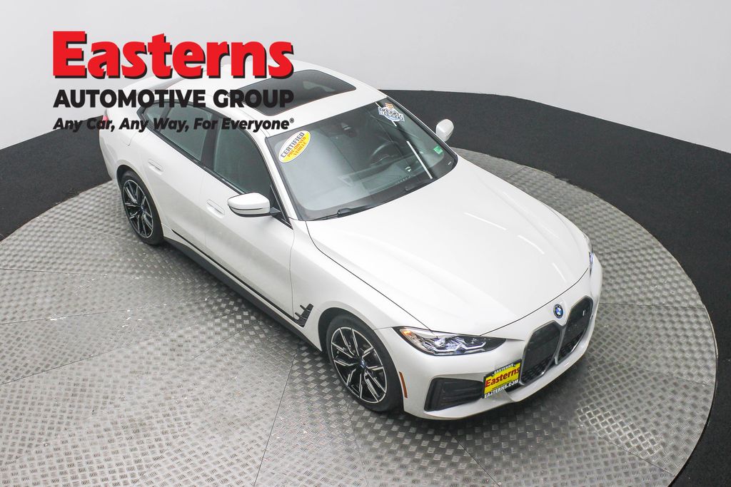 Used 2023 White BMW eDrive40 image 3