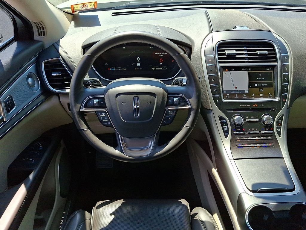 Thumbnail: 2019 Lincoln Nautilus - 12
