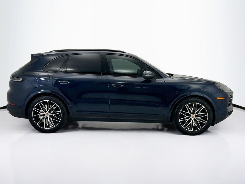 Thumbnail: 2026 Porsche Cayenne - 8