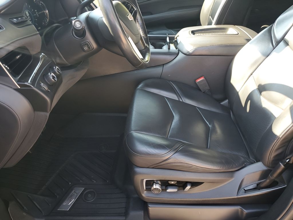 Used Car 2020 Cadillac Escalade  Platinum Edition For Sale Under $35,000 In Austin, Texas
