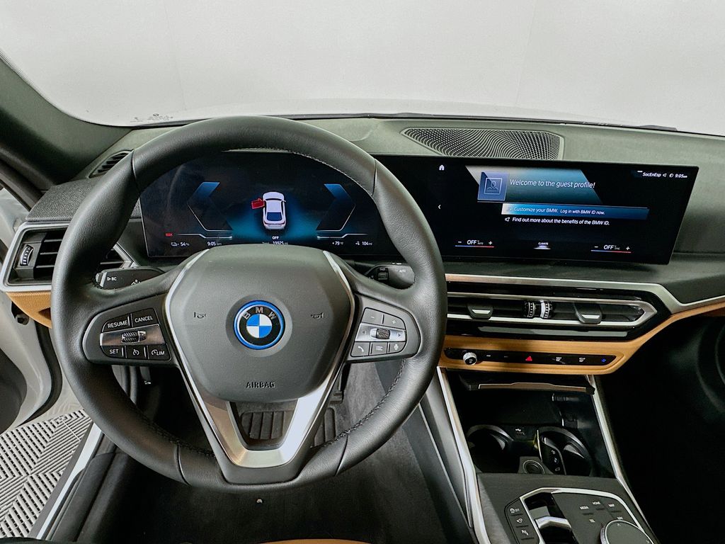 Thumbnail: 2023 BMW i4 - 11