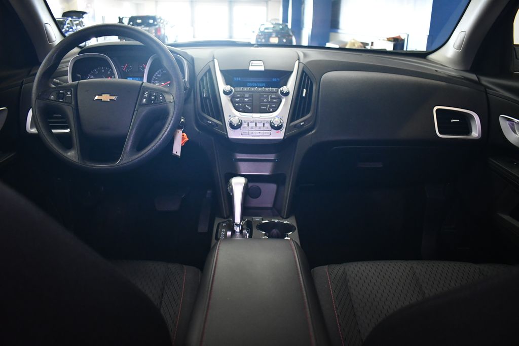 Thumbnail: 2013 Chevrolet Equinox - 16