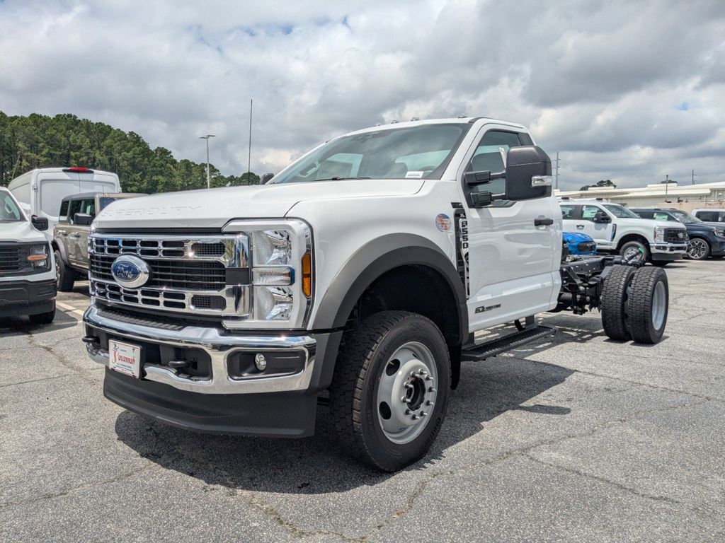 2025 Ford F-550 Chassis XL
