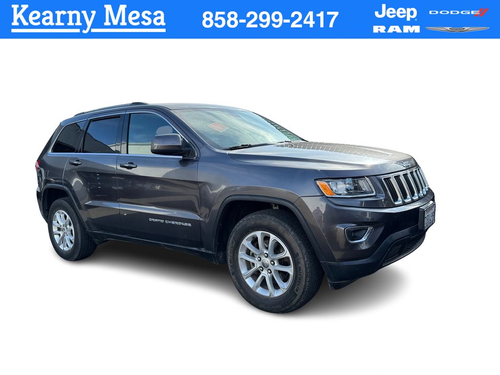 Gray (Granite Crystal Metallic Clearcoat) 2016 Jeep Grand Cherokee Laredo SUV / Crossover 4X2 8-Speed Automatic