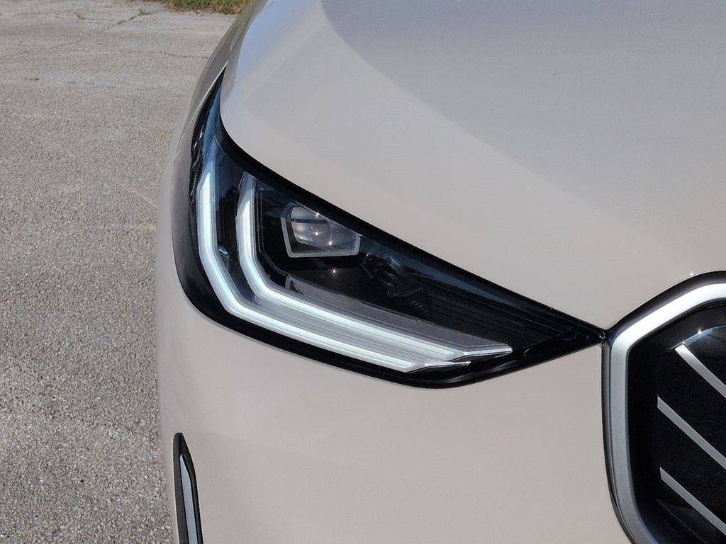 New 2026 Beige BMW 30 xDrive image 10