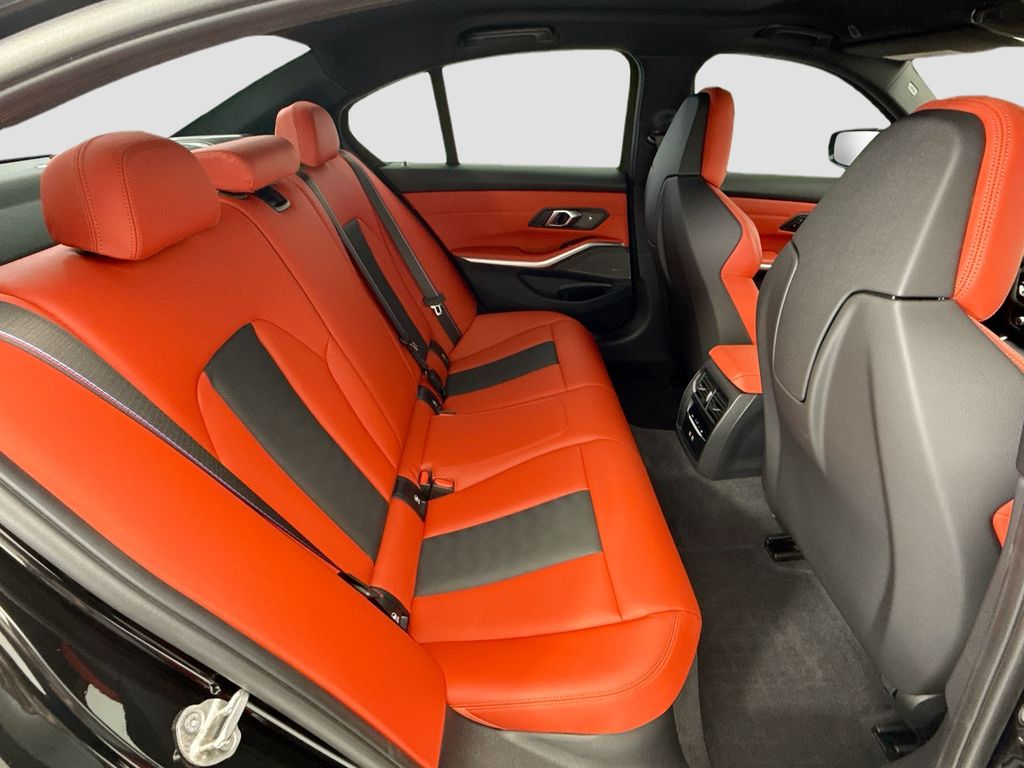 Thumbnail: 2025 BMW M3 - 21