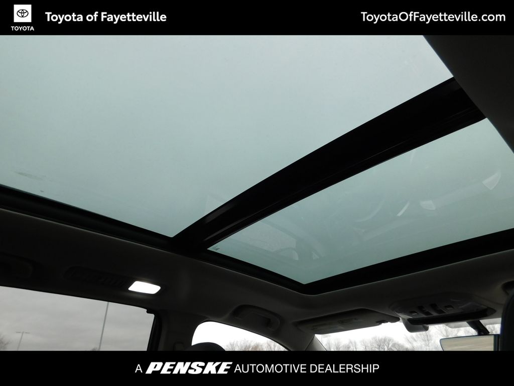 Thumbnail: 2022 Subaru Ascent - 4