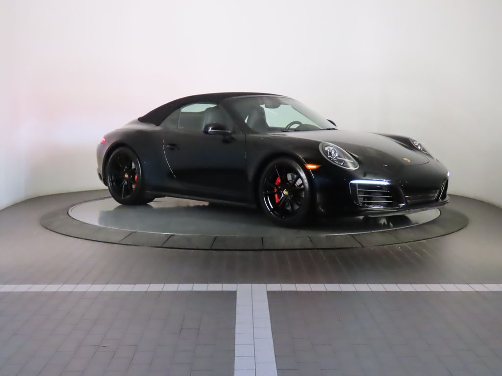 Thumbnail: 2018 Porsche 911 - 9