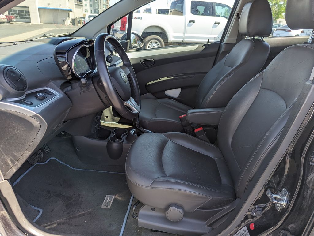 2016 Chevrolet Spark EV 2LT 24