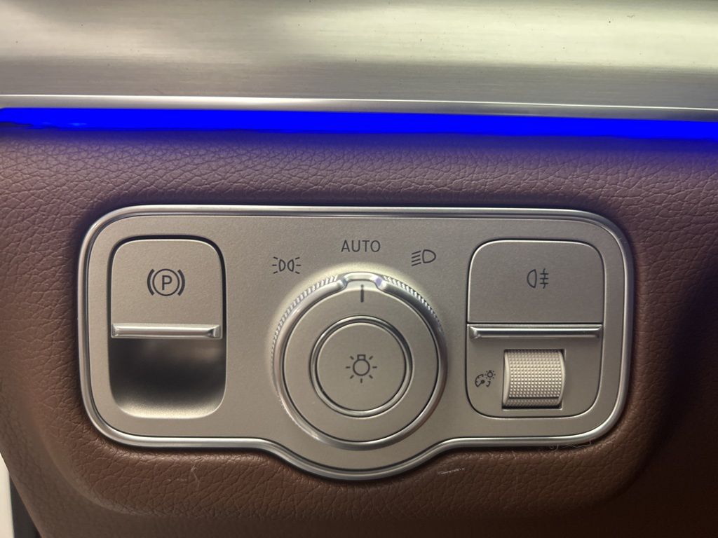 Thumbnail: 2026 Mercedes-Benz GLE - 22