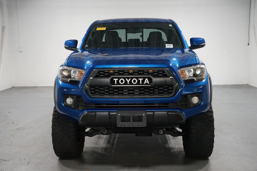 Thumbnail: 2016 Toyota Tacoma - 2