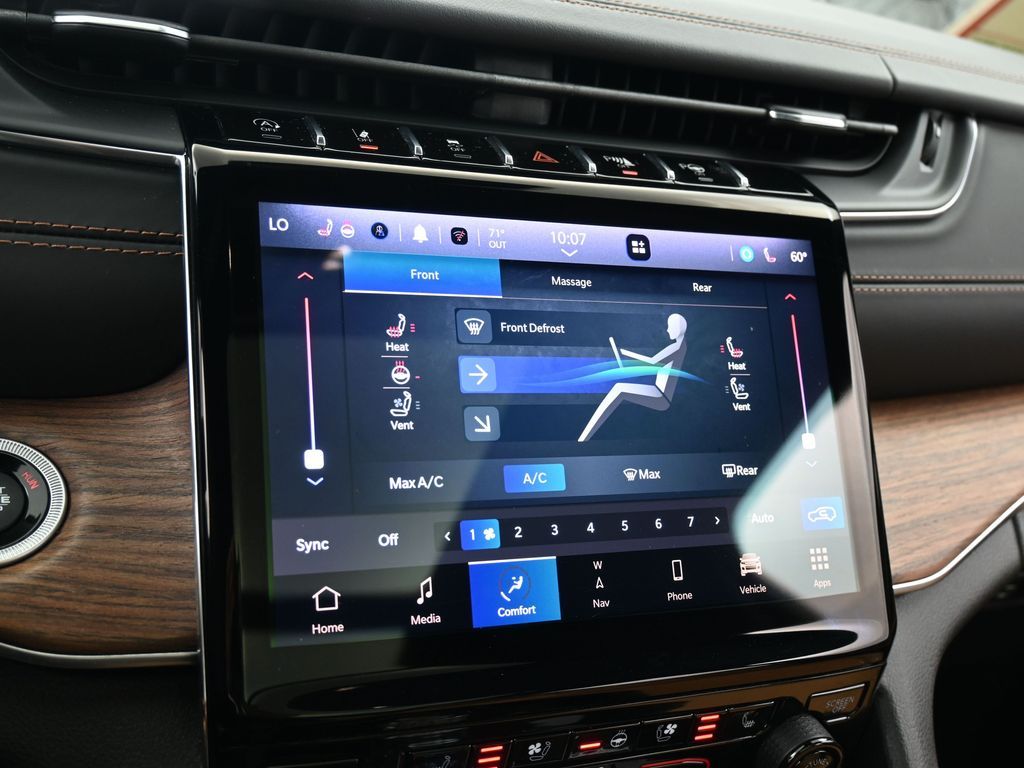 Used 2022 Bright White Clearcoat Jeep Summit image 21