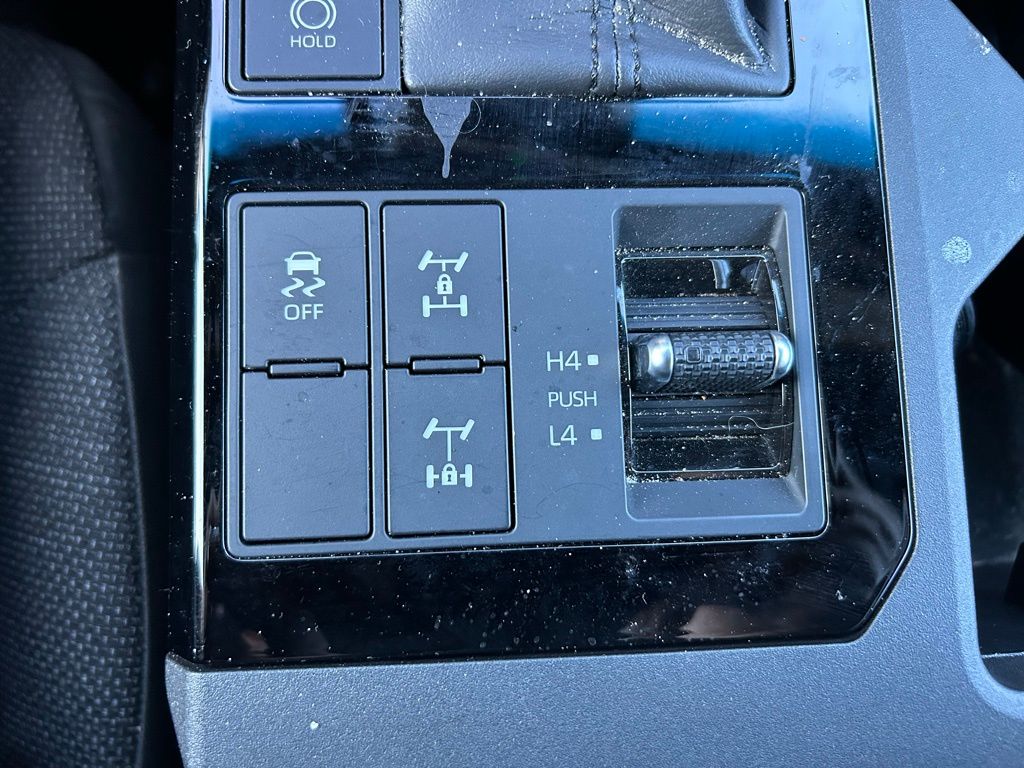 Thumbnail: 2025 Toyota Land Cruiser - 28