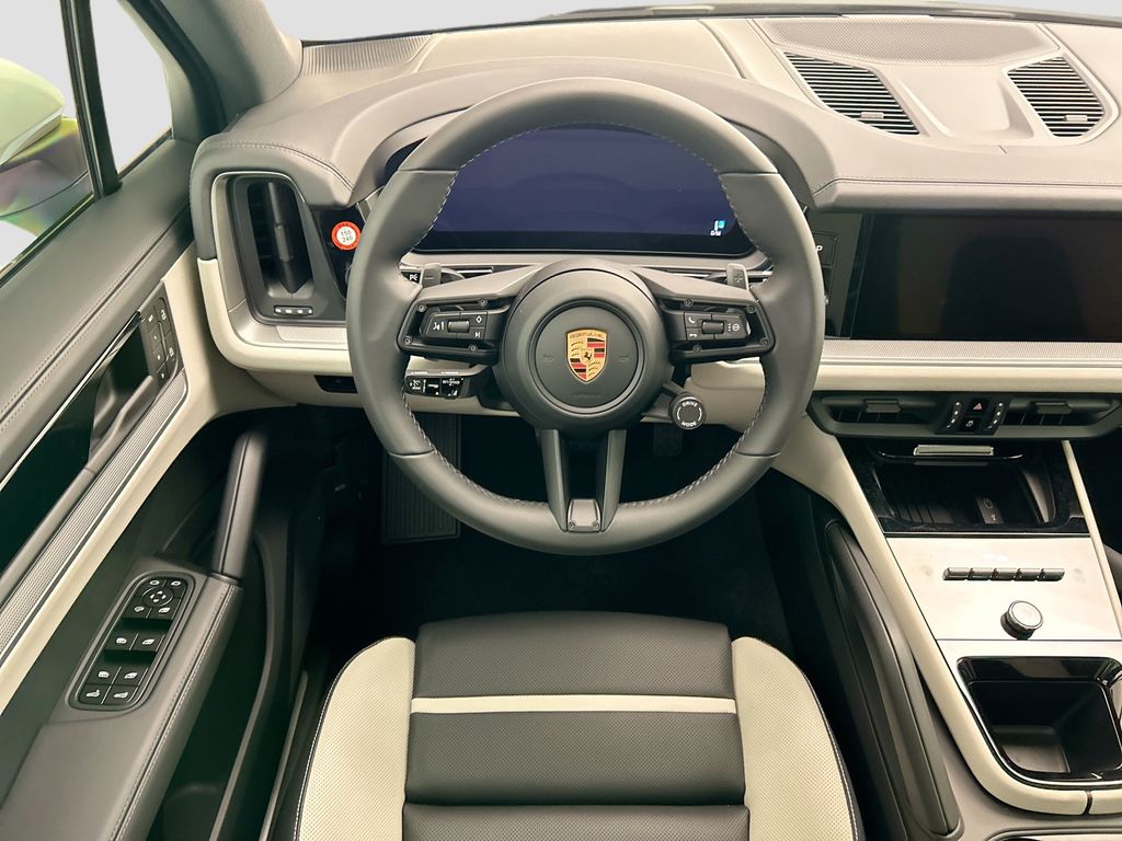 Thumbnail: 2026 Porsche Cayenne - 12
