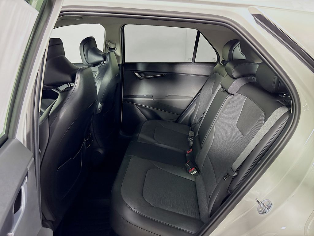 2025 Kia Niro SX Touring