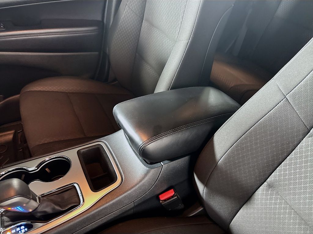 2018 Jeep Grand Cherokee Laredo E
